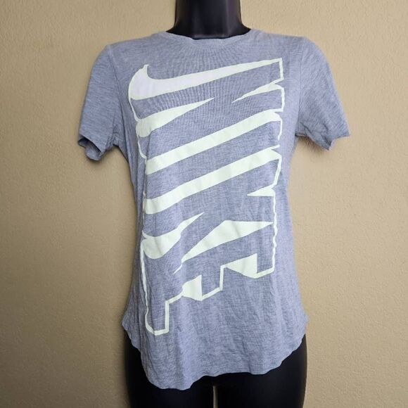 Nike Athletic Cut T-shirt  - Picture 1 of 6